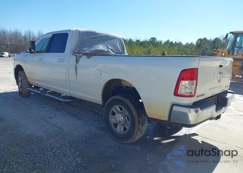 2022 Ram 2500 Big Horn 4X4 8' Box z USA, uszkodzony, nr VIN 3C6UR5JL2NG297439